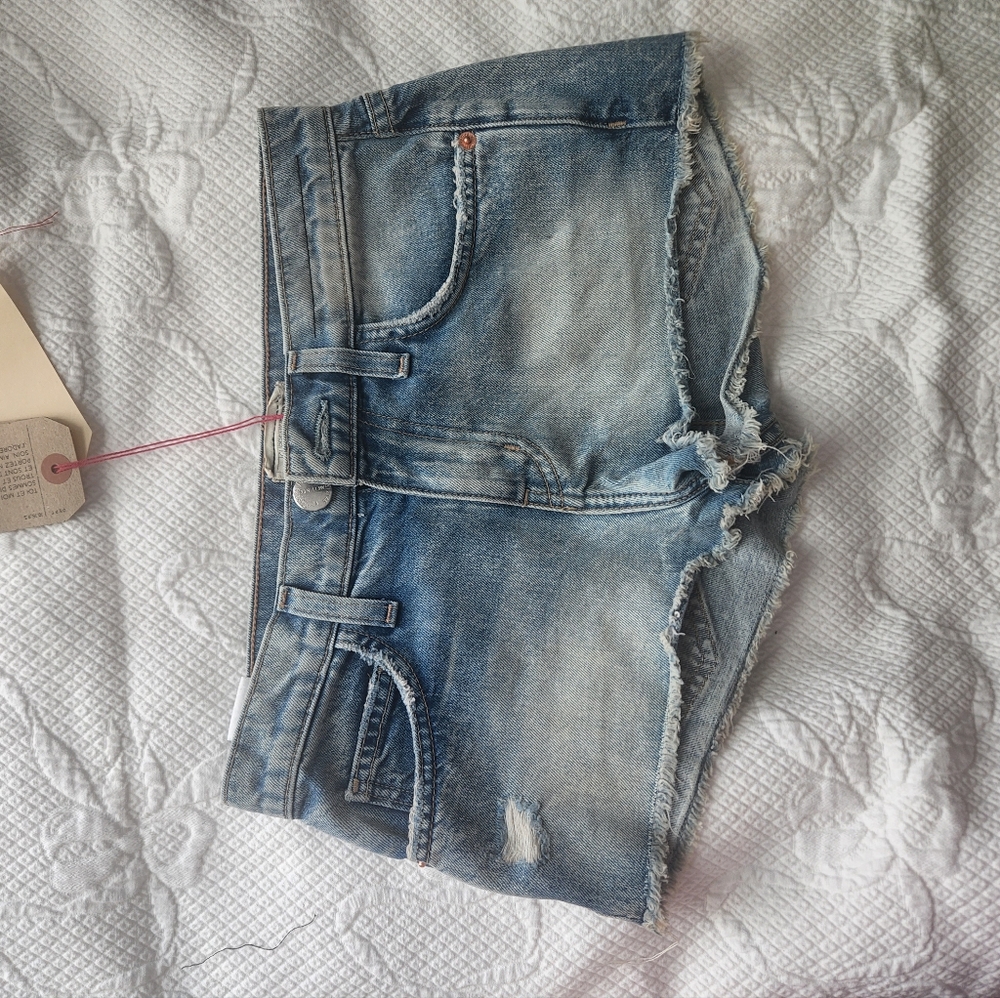 Cuarenta Elliott short